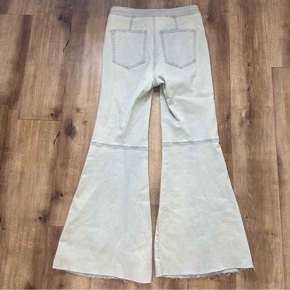 Free People Jeans Youthquake Crop Flare Jeans Pants Bleach Out Blue Size 26 - Picture 8 of 15
